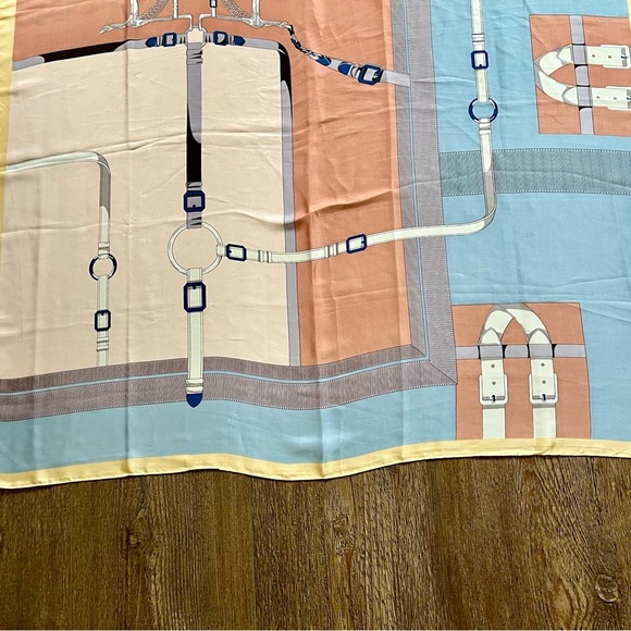 Elegant Multicolor Scarf with Belt Design 36/70 inch - Picture 10 of 11